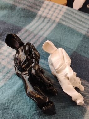 Collectables,Set of 2 Hooded Relaxing Figure Sculpures In My B-boy Stance